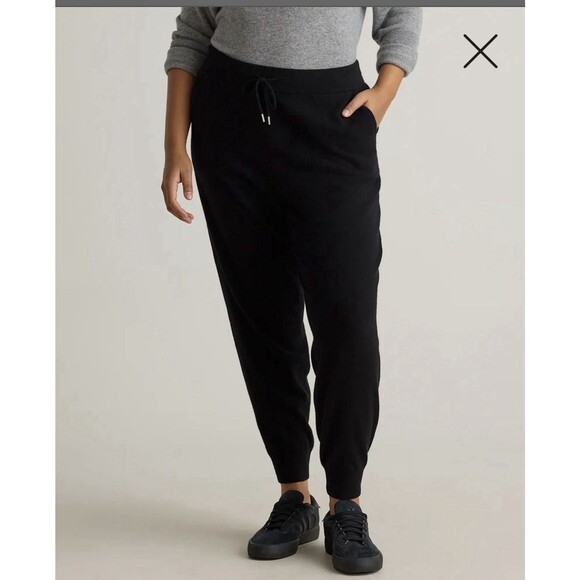 New Quince Women’s Black Mongolian Cashmere Sweatpants Joggers Size Medium - Picture 1 of 10